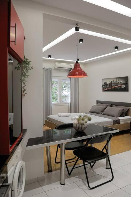 Apartment At Eksarhia Center เอเธนส์ ภายนอก รูปภาพ