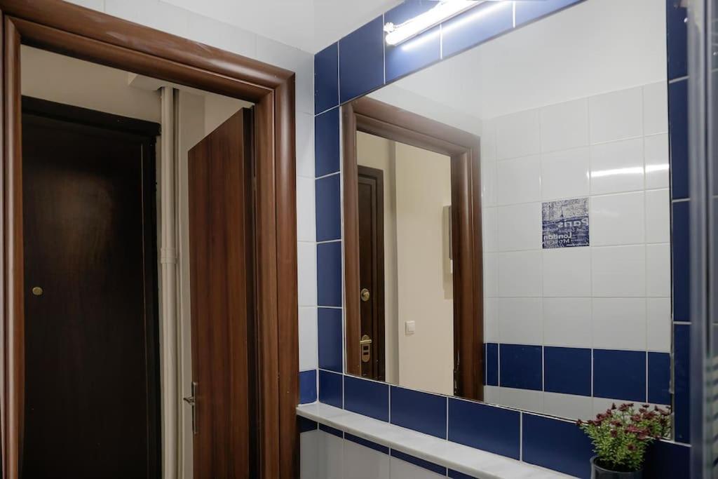 Apartment At Eksarhia Center เอเธนส์ ภายนอก รูปภาพ
